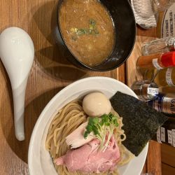 煮干しつけ麺味玉