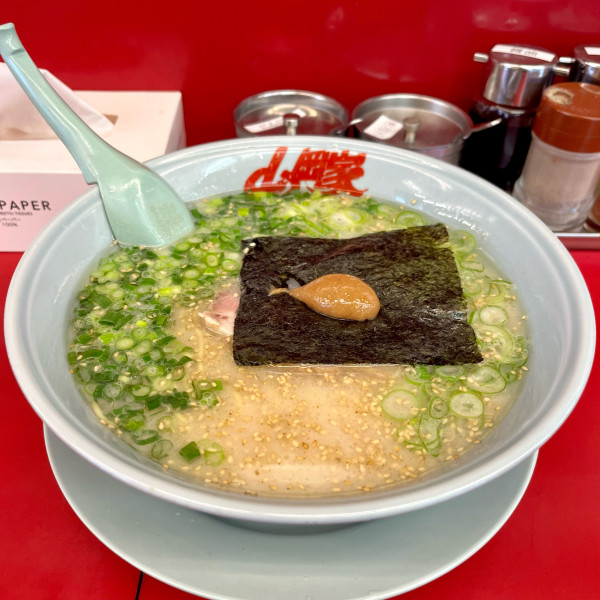 「朝ラーメン〝中盛〟」@ラーメン山岡家 太田店の写真