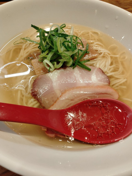 「軍鶏塩ラーメン」@麺屋 翔 西新宿本店の写真