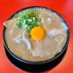 生卵入りラーメン