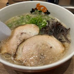 豚骨ラーメン
