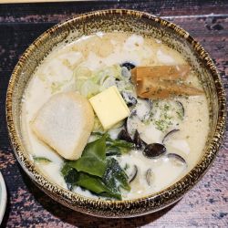 【限定】しじみバター牛乳ラーメン　1100円