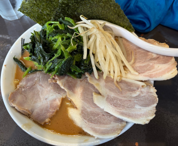 「味噌チャーシュー麺+ほうれん草」@RAMEN TATSUの写真