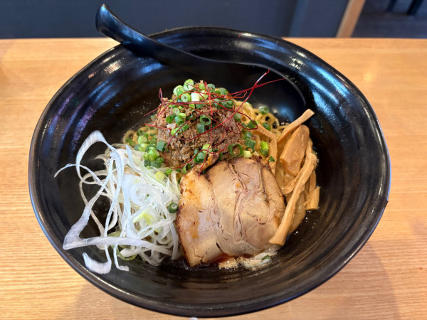 「さんままぜそば」@魚骨ラーメン 鈴木さんの写真