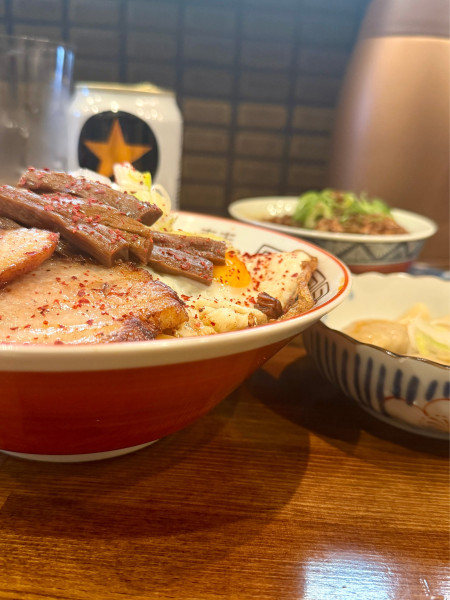 「雲呑付辛味まぜそば」@奈つやの中華そばの写真