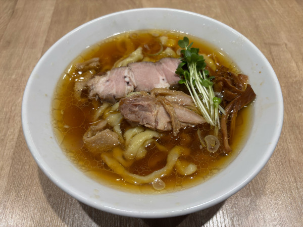 「親鶏中華そば　大盛り」@手打 親鶏中華そば 綾川の写真