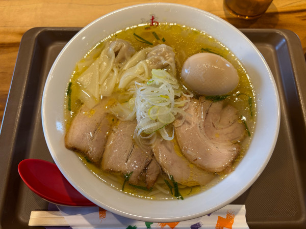 「特塩ラーメン」@塩ラーメン あす流の写真
