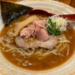 焼きあご塩らー麺+大盛
