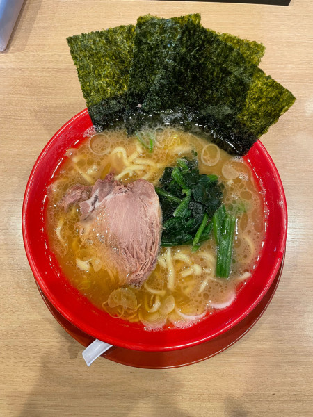 「ラーメン(900円)麺固め」@吉祥寺 武蔵家 笹塚店の写真