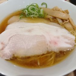 醤油チャーシュー麺