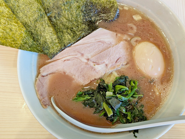 「らーめん＋半熟玉子」@家系 武の極みの写真