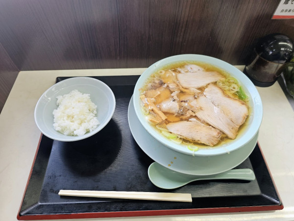 「中華そば」@新橋ニューともちんラーメン 神保町店の写真