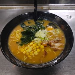 味噌らぁめん+生たまご