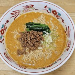 EVO流担々麺　930円