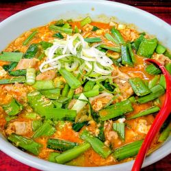 ホルモンユッケジャンラーメン+ニラ増し