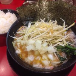 ネギラーメン＋タマネギ＋ライス