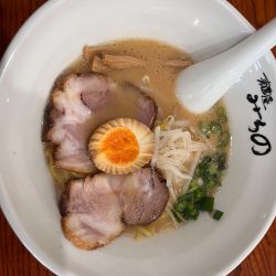 とんこつラーメン950円