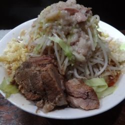 ラーメン1000円ニンニクショウガアブラ