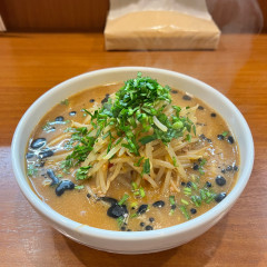 ピリ辛ラーメン SHIGEの画像
