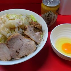 小ラーメン（900円）バリカタ＋生たまご　野菜ニンニクアブラ