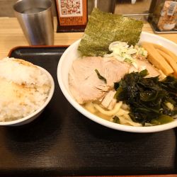 朝ラーチャーシュー麺大盛り塩変更  ライス