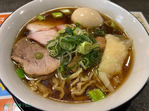 「特製醤油ラーメン肉汁焼売セット(1555円)」@一兎軒の写真