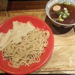 もり・並盛り・中華麺(¥500)