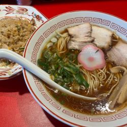 和歌山車庫前系 中華そば、固め、焼きめしセット