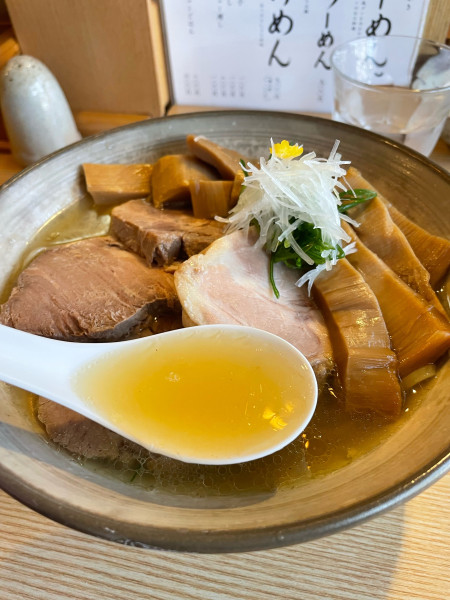 「塩らーめん」@山﨑麺二郎の写真