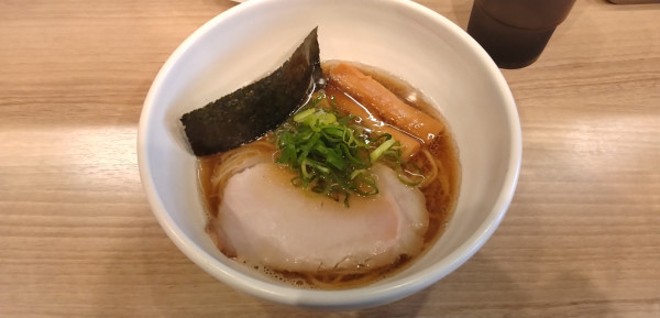 「中華そば醤油」@麺処 まるは BEYONDの写真