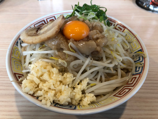 「俺の汁なし 醤油」@オリオン食堂の写真