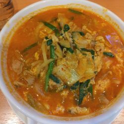 期間限定、チゲ味噌ラーメン790円