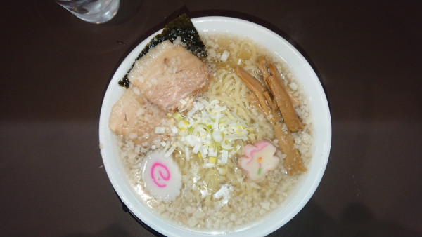「背脂らーめん(1050円)」@桜蔵食堂の写真