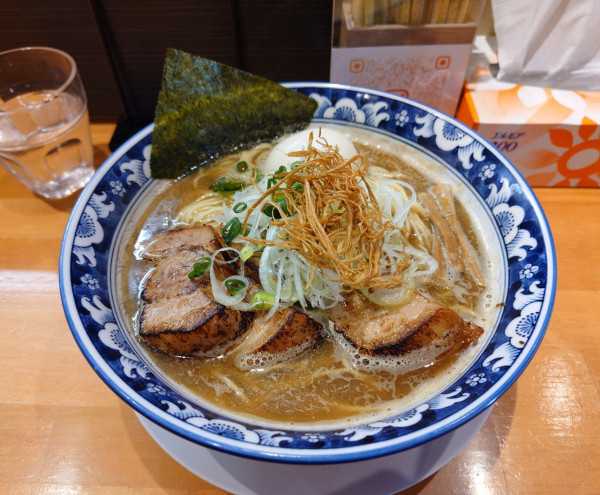 「特製煮干し醤油らぁ麺＋麺大盛」@麺処 桂の写真
