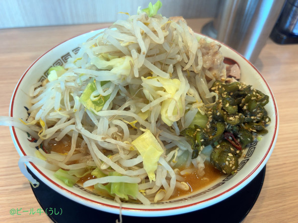 「小味噌山(1100円)ニンニクヤサイアレ(和風青カッパ)」@豚山 所沢店の写真