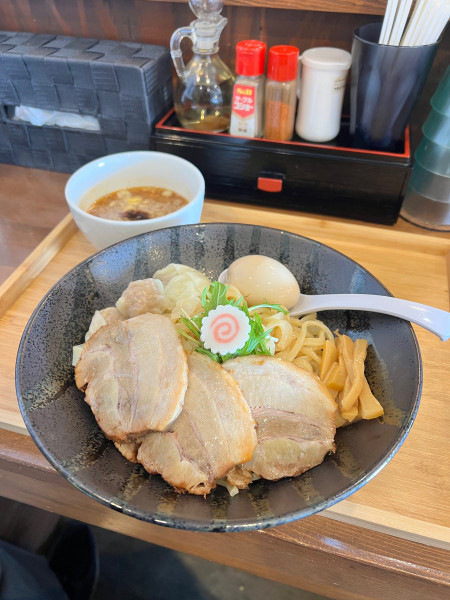 「和出汁薫る濃厚魚介豚骨つけ麺 特製」@らぁめん 麺彩家の写真