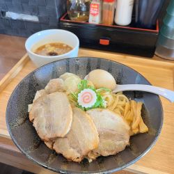 和出汁薫る濃厚魚介豚骨つけ麺 特製