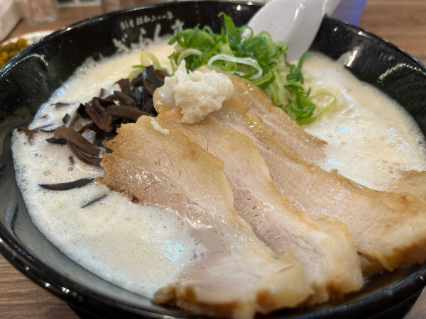 「どろチャーシューメン」@ぎょらん亭 小倉駅前店の写真