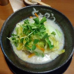 特製タンメン＋四種の野菜トッピング＋替え玉