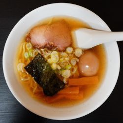 中華そば（しお・平麺）＋味玉