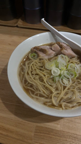 「肉そば中 + 神田店限定麺」@自家製麺 伊藤 神田店の写真