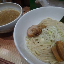 濃厚魚介豚骨つけ麺　1,250円