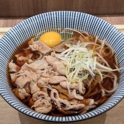 月見肉そば(770円)