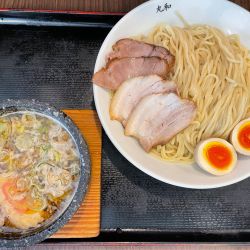 嘉六つけ麺　特製トッピング￥１３２０　大盛￥１００