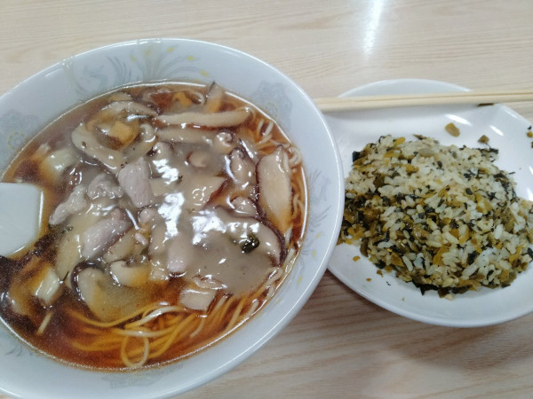 「しいたけそば＋高菜半チャーハン」@浅草橋 大勝軒の写真