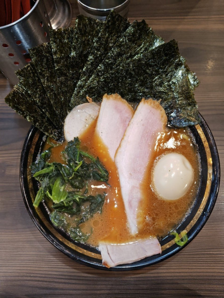 「特製ラーメン」@家系ラーメン がくの写真