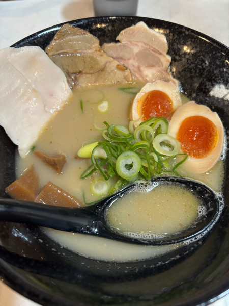 「鳥そば煮干し」@濃厚鶏そば 麺屋 浪漫の写真