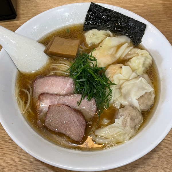 「トリプルミックスワンタンマン 1,400円」@支那ソバ きたがわの写真