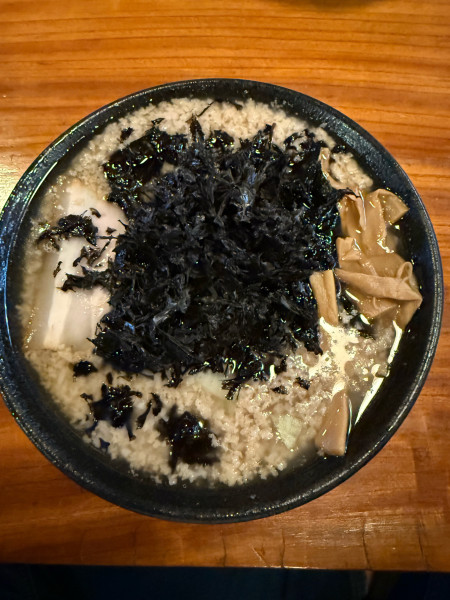 「岩海苔中華」@本場 燕三条中華そば 笹口 中華亭の写真