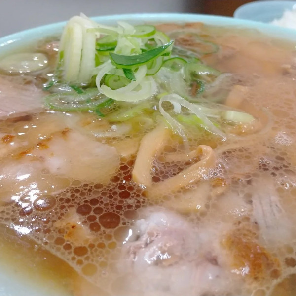 「#中華そば #850円 #めし #無料」@クマちゃんラーメンの写真